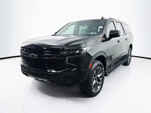 Certified 2024 Chevrolet Suburban Z71 w/ Luxury Package image 3