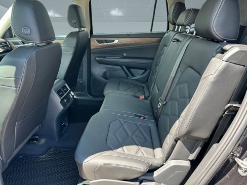 New 2026 Volkswagen Atlas SE image 12