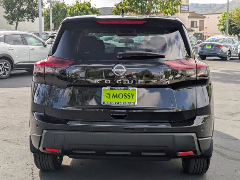 New 2026 Nissan Rogue SV image 8