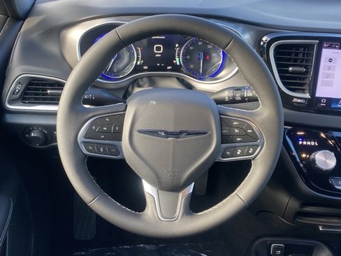 New 2026 Chrysler Voyager LX image 37