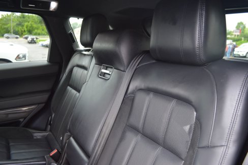 Used 2020 Land Rover Range Rover Sport HST image 22
