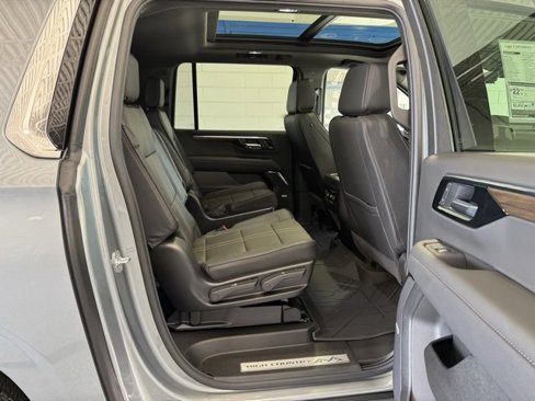 New 2026 Chevrolet Suburban High Country w/ Sun And Tow Package image 16