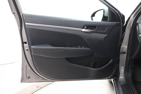 Used 2020 Hyundai Elantra SE w/ Cargo Package (C1) image 21