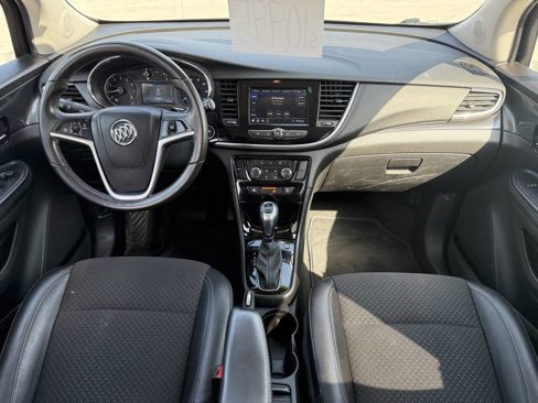 Used 2022 Buick Encore Preferred image 11