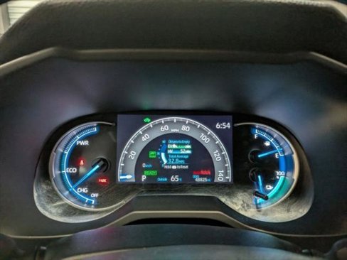 Used 2022 Toyota RAV4 SE w/ Carpet Mat Package (TMS) image 17