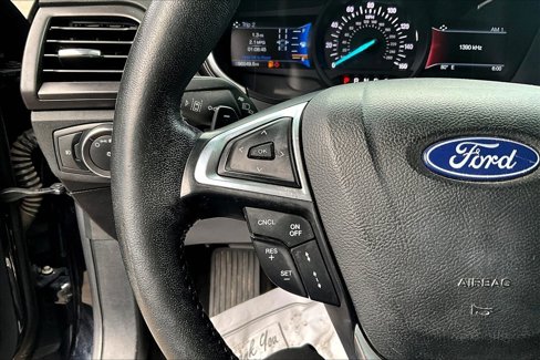 Used 2019 Ford Fusion Titanium image 17