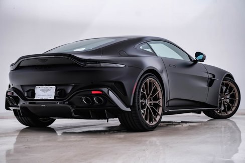 New 2025 Aston Martin V8 Vantage Coupe image 13