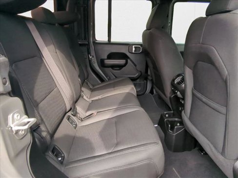 Used 2021 Jeep Gladiator Sport image 23