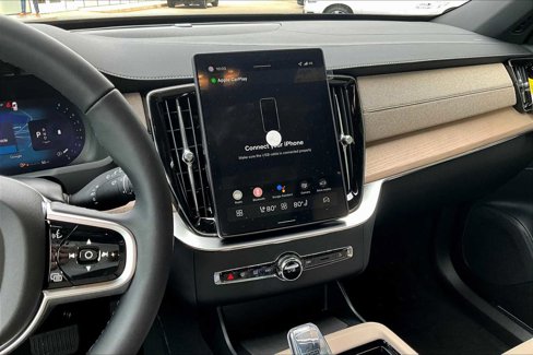 New 2026 Volvo XC90 B6 Plus image 8