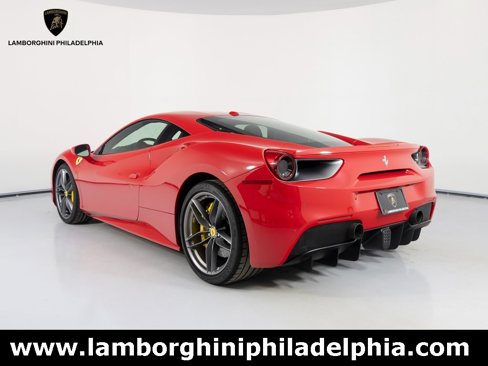 Used 2018 Ferrari 488 GTB image 7