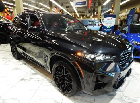 Used 2024 BMW X5 M Competition w/ Executive Package image 3