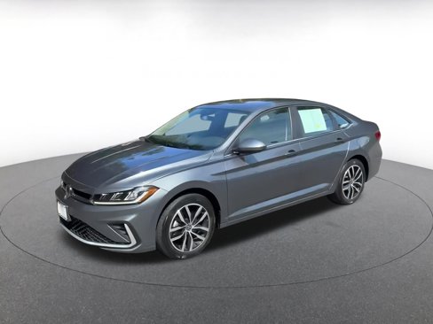 Used 2025 Volkswagen Jetta SE image 8