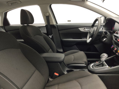 Used 2023 Kia Forte LXS image 21