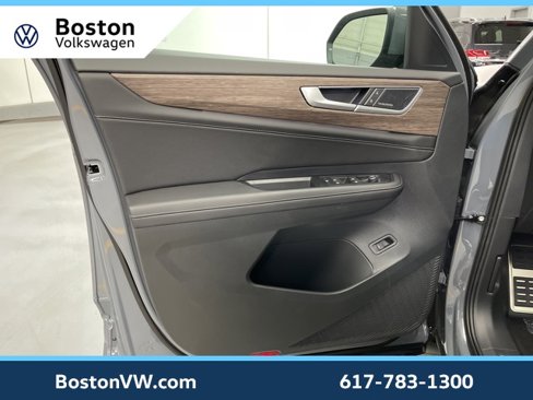 New 2025 Volkswagen Atlas SEL Premium R-Line image 22