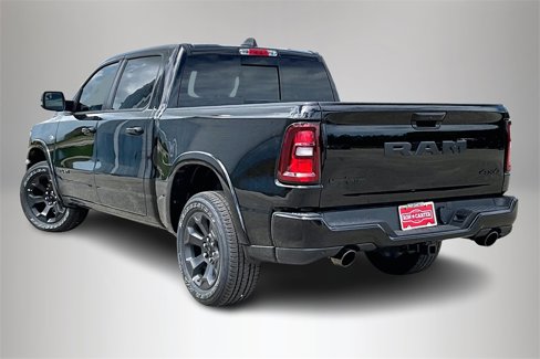 New 2026 RAM 1500 4x4 Crew Cab image 3