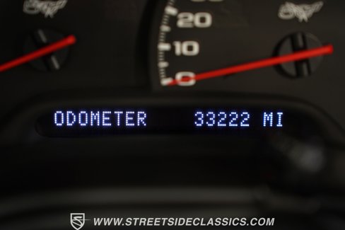 Used 2003 Chevrolet Corvette Coupe w/ Preferred Equipment Group image 40