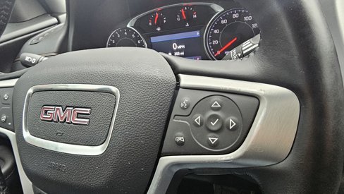 Used 2021 GMC Terrain SLT image 40