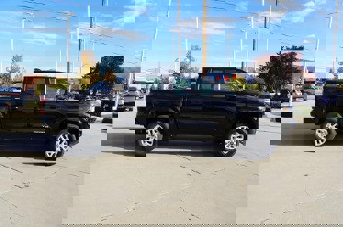 New 2025 Toyota Tacoma SR5 image 9