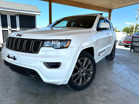 Used 2017 Jeep Grand Cherokee Limited 75th Anniversary image 3