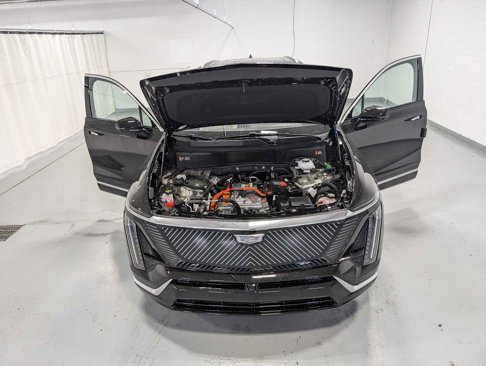New 2026 Cadillac Vistiq Luxury w/ LPO, Floor Liner Package image 14