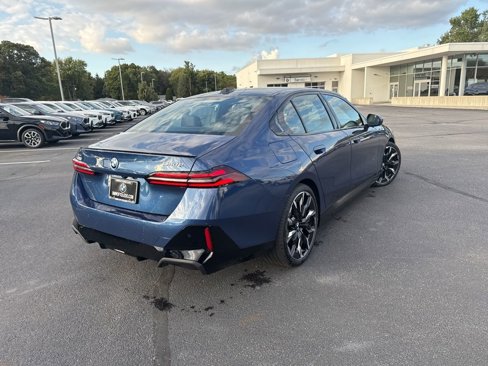 New 2026 BMW 550e xDrive image 22