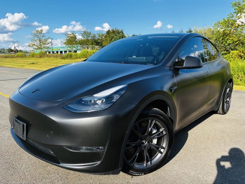 Used 2025 Tesla Model Y Long Range image 1