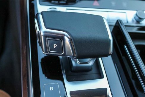 New 2025 Audi A8 L 3.0T image 22
