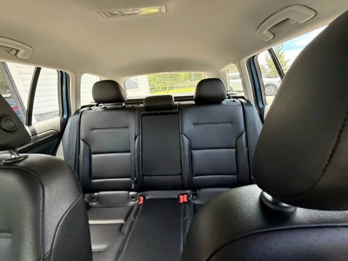 Used 2017 Volkswagen Golf Alltrack S image 36