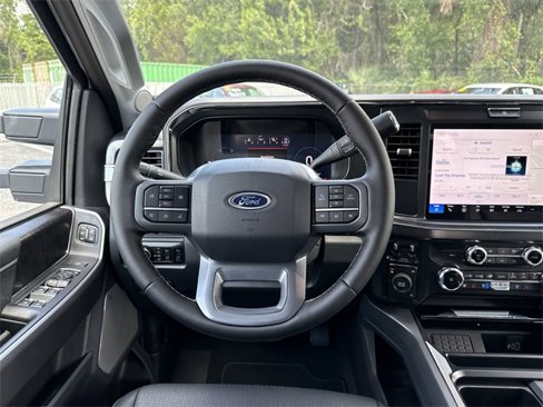 New 2025 Ford F450 Lariat image 11
