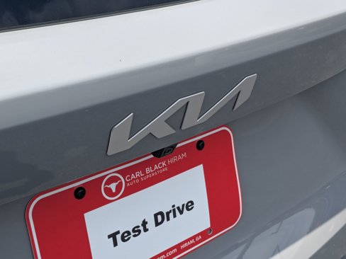 Used 2025 Kia Sorento S image 28