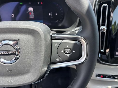 New 2026 Volvo XC40 B5 Ultra w/ Protection Package Premier image 18