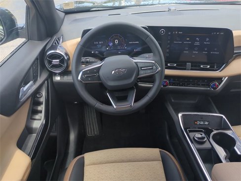 New 2026 Chevrolet Equinox ACTIV w/ Convenience Package III image 17