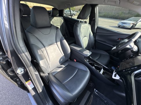 Used 2017 Toyota Prius Prime Plus image 9