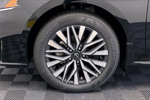 Certified 2024 Nissan Altima 2.5 SV w/ SV Premium Package image 8