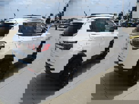 Used 2018 Jeep Compass Latitude image 6