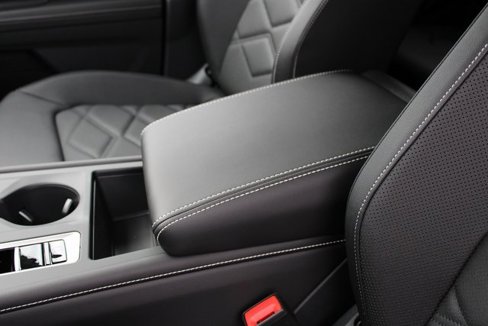 New 2026 Volkswagen Atlas SE image 6