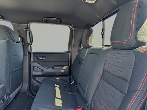 New 2025 Nissan Frontier PRO-4X w/ Pro Convenience Package image 15