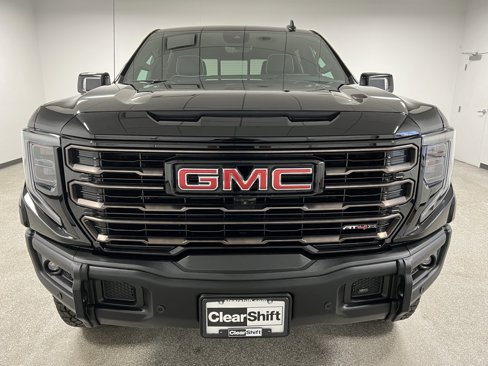Used 2024 GMC Sierra 1500 AT4X image 3
