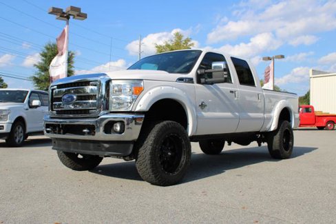 Used 2016 Ford F350 Lariat image 1