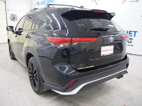 Used 2023 Toyota Highlander XSE image 8