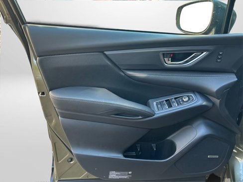 New 2025 Subaru Ascent Limited image 24