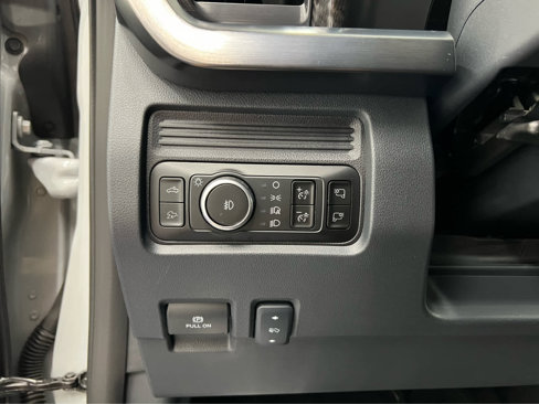 Used 2025 Ford F250 Lariat w/ Lariat Ultimate Package image 15