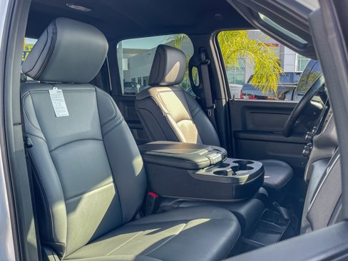 New 2025 RAM 2500 Tradesman w/ Chrome Appearance Group image 18