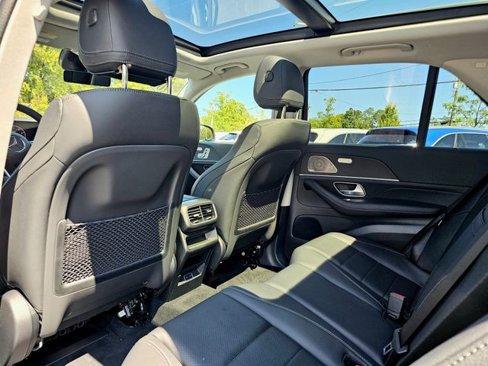 Certified 2025 Mercedes-Benz GLE 350 4MATIC image 26