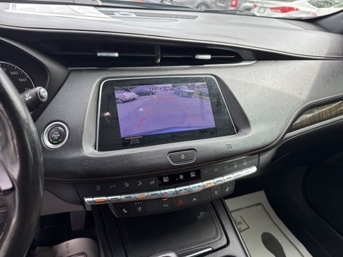 Used 2019 Cadillac XT4 Premium Luxury image 22
