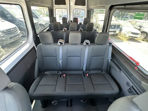 Used 2024 Mercedes-Benz Sprinter 2500 image 19