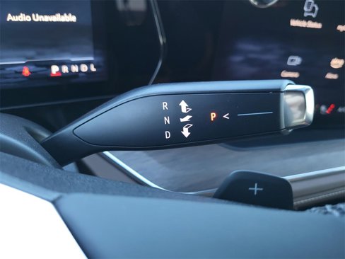 New 2025 Chevrolet Suburban High Country image 14