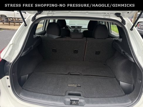 Used 2019 Nissan Rogue Sport S image 29