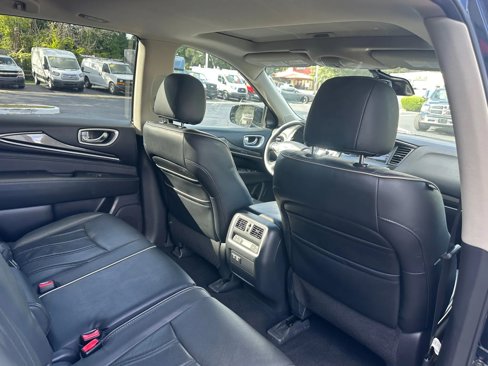 Used 2019 INFINITI QX60 Luxe w/ Essential Package image 32