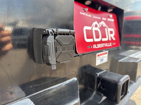 Used 2024 RAM 3500 Tradesman w/ Chrome Appearance Group image 17